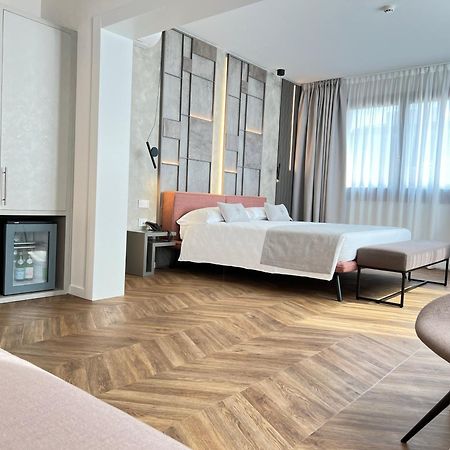 Hotel Vivit ***S Mestre Bagian luar foto
