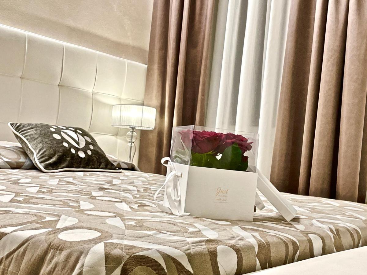 Hotel Vivit ***S Mestre Bagian luar foto
