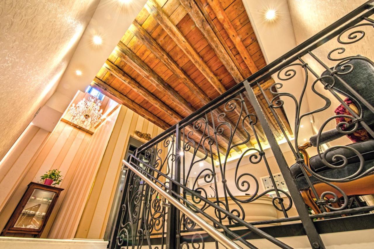 Hotel Vivit ***S Mestre Bagian luar foto