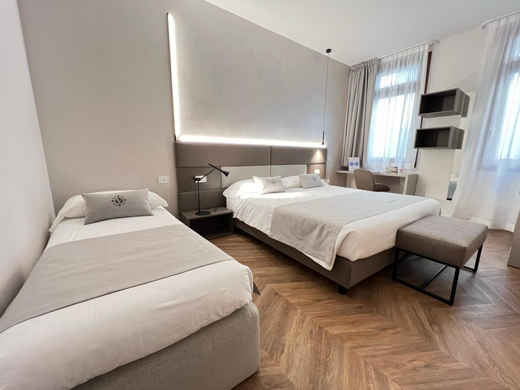 Hotel Vivit ***S Mestre Bagian luar foto