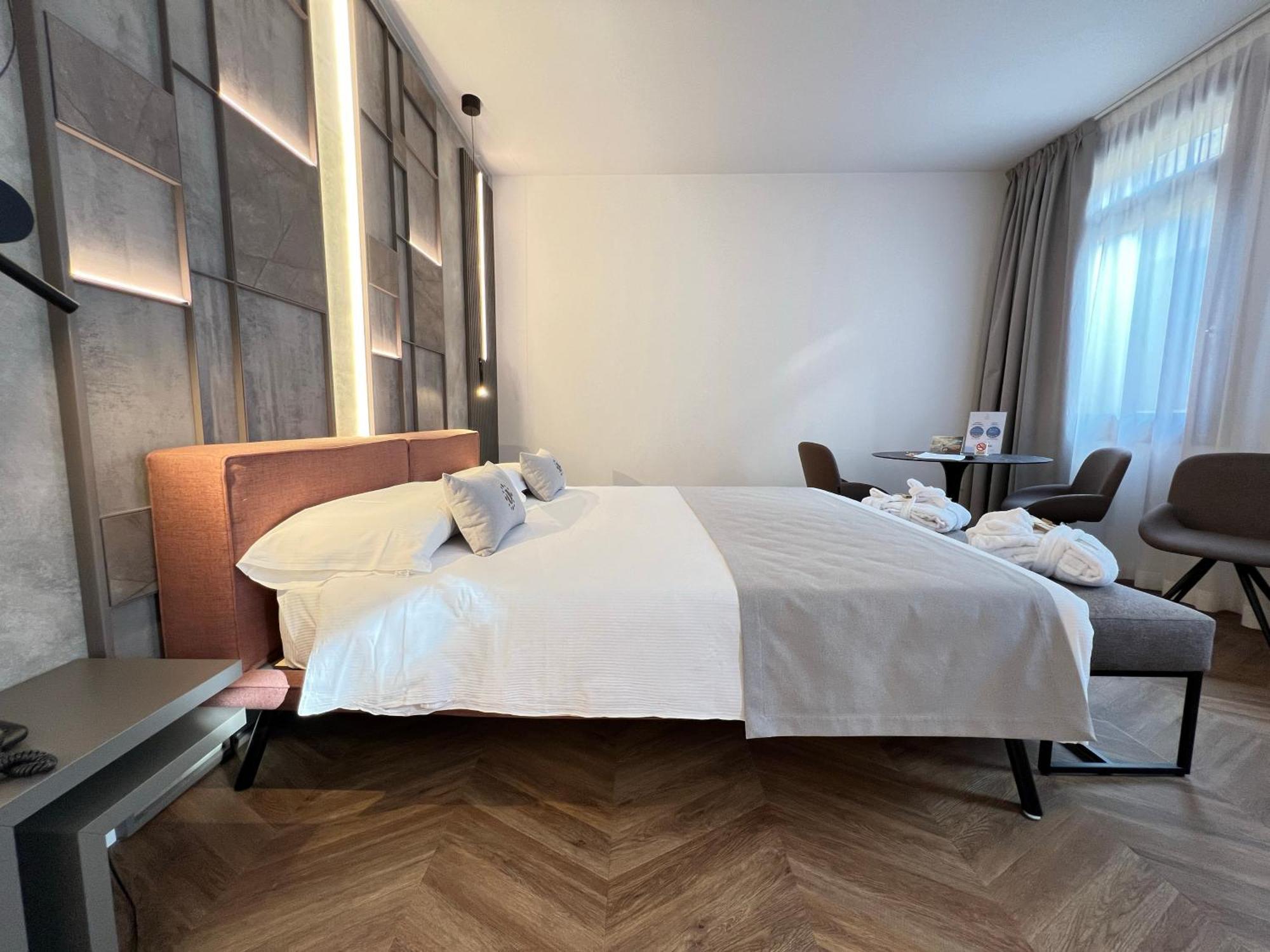 Hotel Vivit ***S Mestre Bagian luar foto