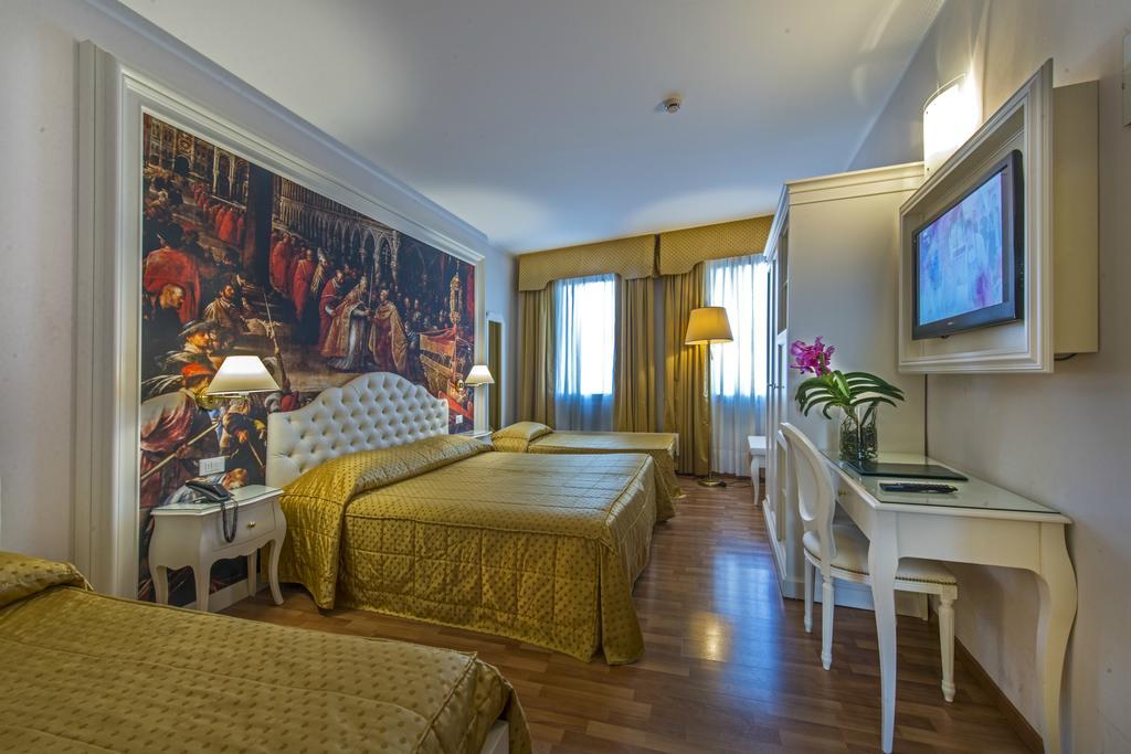 Hotel Vivit ***S Mestre Bagian luar foto