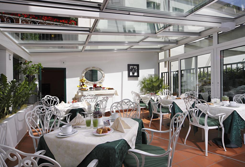 Hotel Vivit ***S Mestre Bagian luar foto